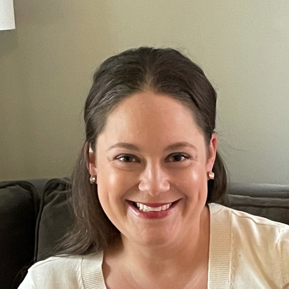Meet your Posher, Jennifer
